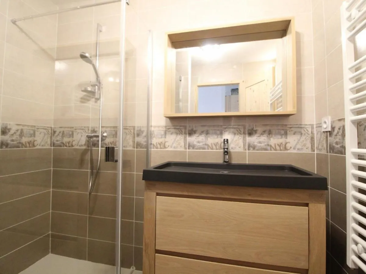 Appartement Spacieux Pour 8 Personnes A Val Cenis Lanslevillard, Proche Des Pistes Et Commodites - Fr-1-508-38 Lanslebourg-Mont-Cenis 0*,  France